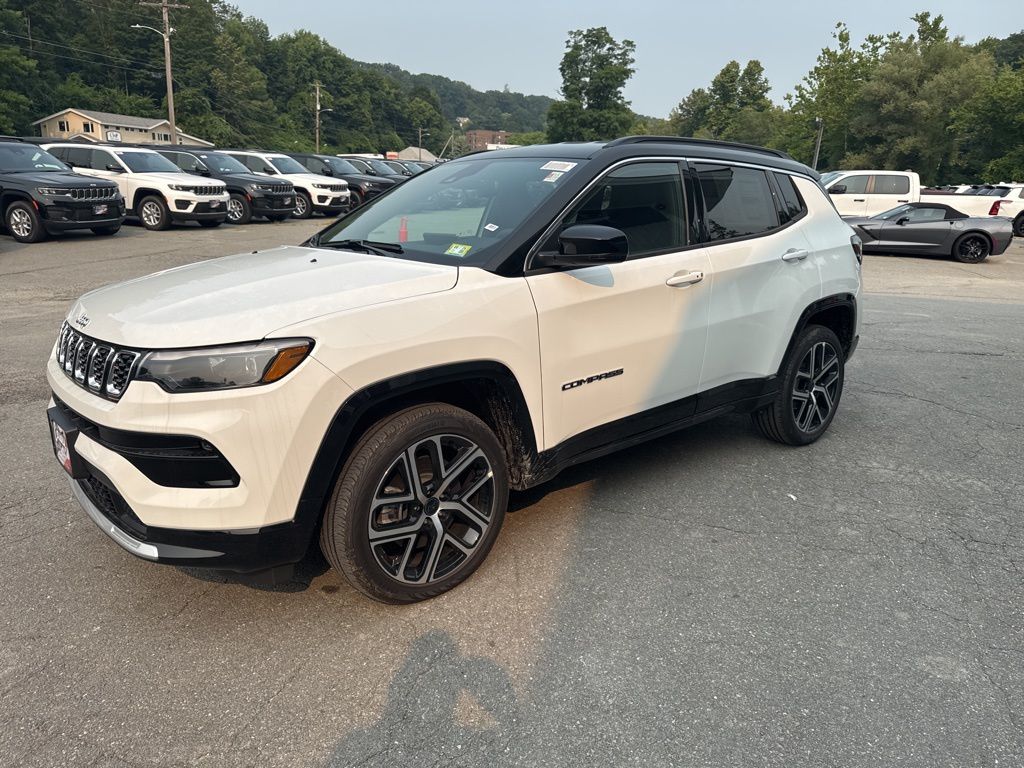 2025 Jeep Compass Limited photo 3