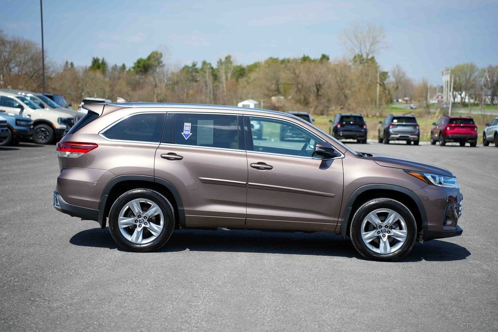 Used 2019 Toyota Highlander Limited SUV
