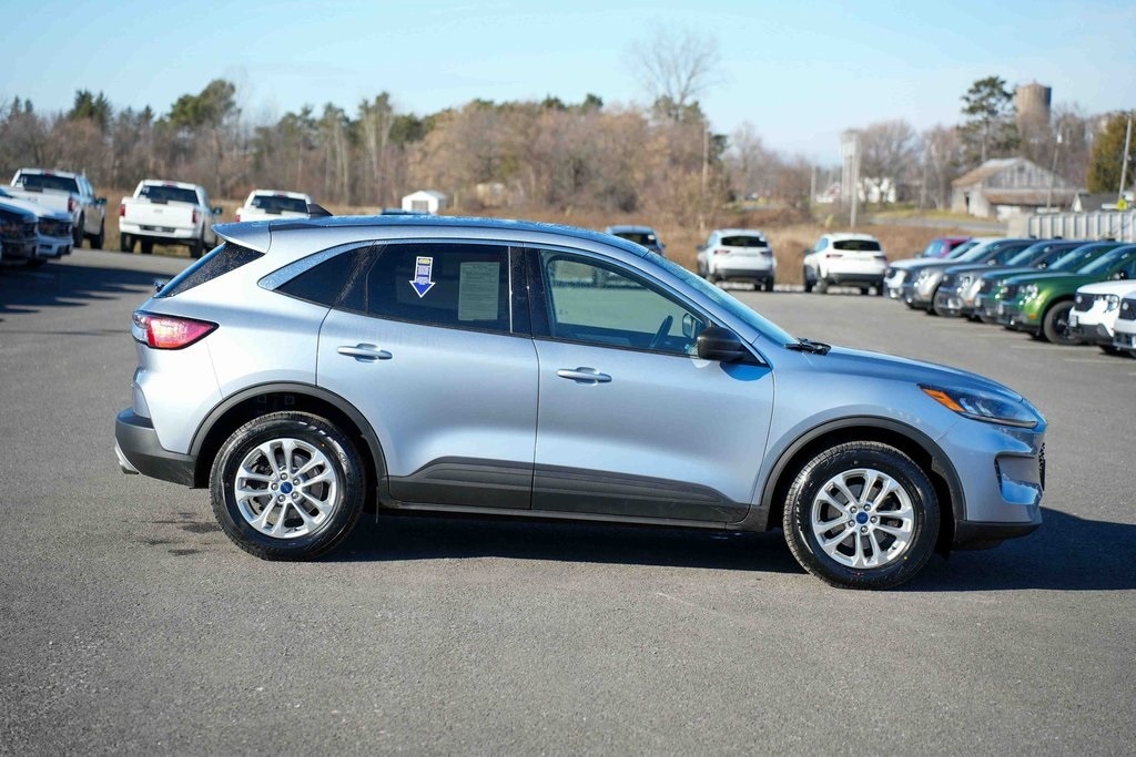 Used 2022 Ford Escape SE SUV