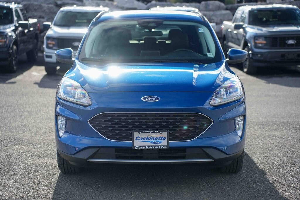 2022 Ford Escape SEL photo 2