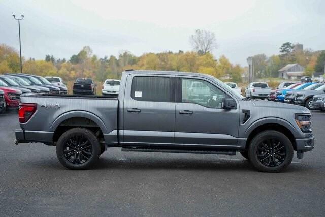 2025 Ford F-150 XLT photo 4