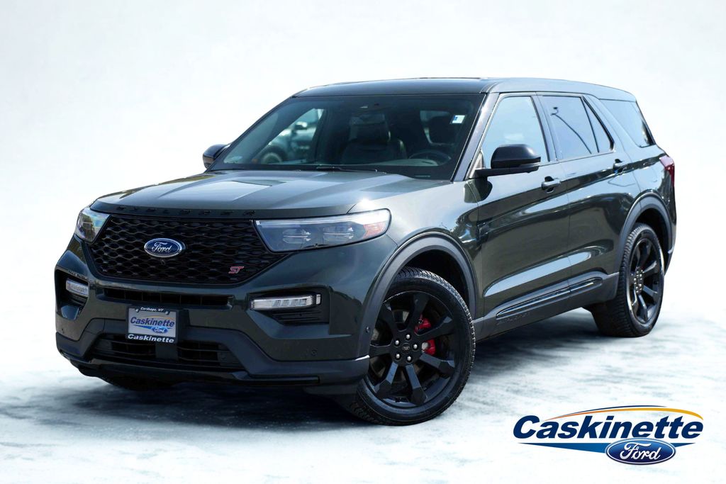 2022 Ford Explorer ST 4WD's photo