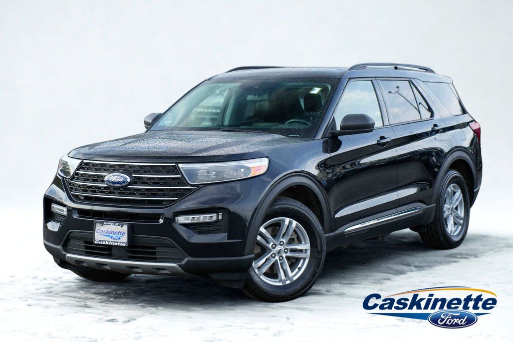 2022 Ford Explorer XLT 4WD's photo