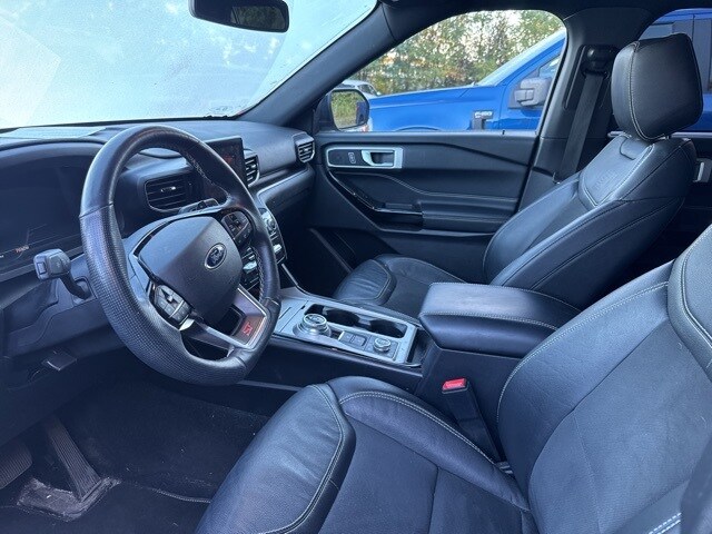 2021 Ford Explorer ST photo 3