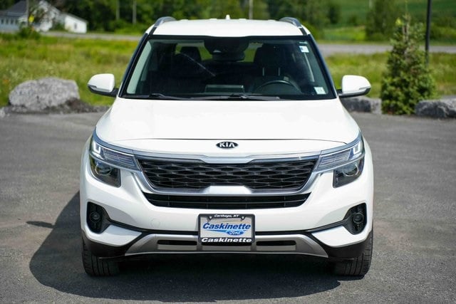 Used 2021 Kia Seltos S with VIN KNDEUCAA7M7180657 for sale in Carthage, NY
