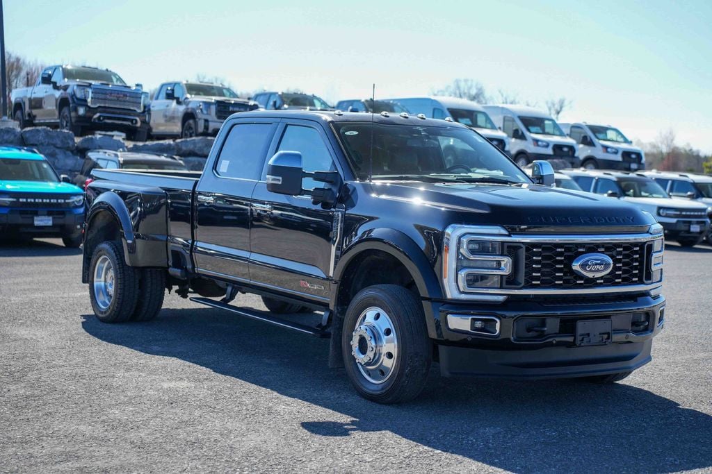 Used 2023 Ford F-450 Platinum Truck