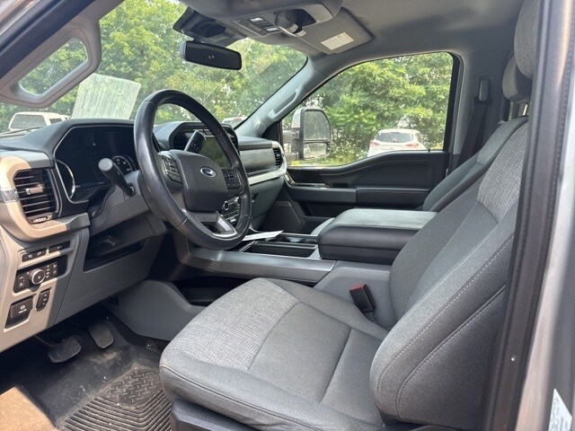 2021 Ford F-150 XLT photo 2