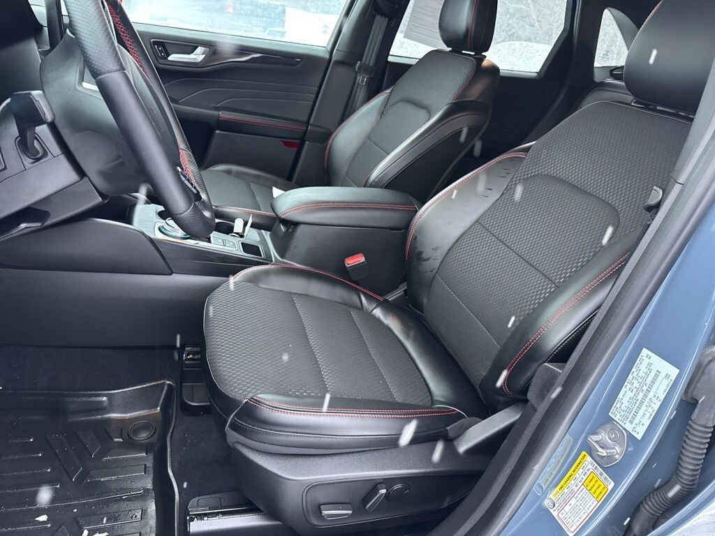 Used 2023 Ford Escape ST-Line Select SUV