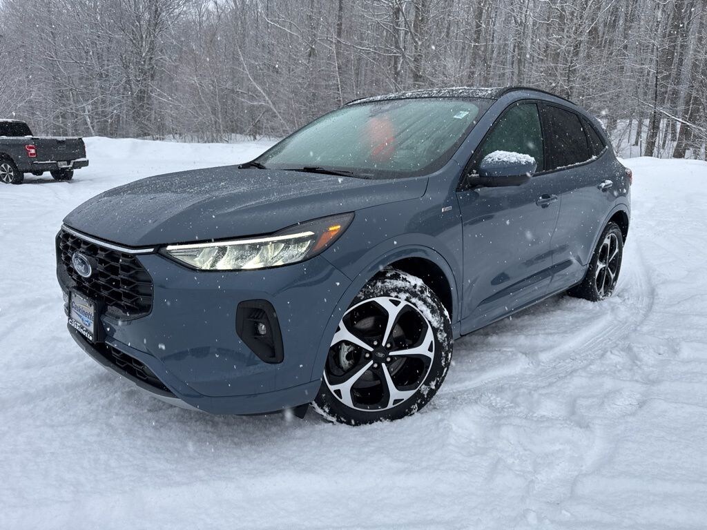Used 2023 Ford Escape ST-Line Select SUV