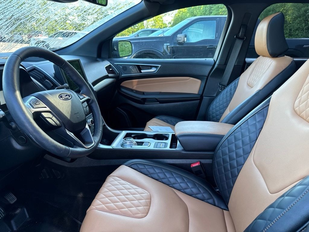Used 2024 Ford Edge Titanium SUV