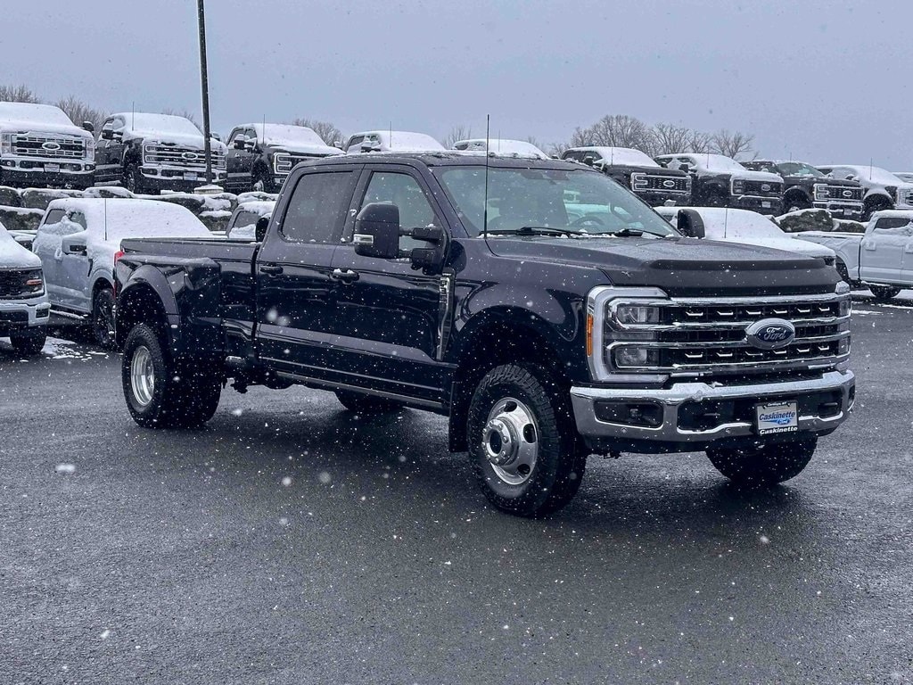 Used 2023 Ford F-350 Lariat Truck