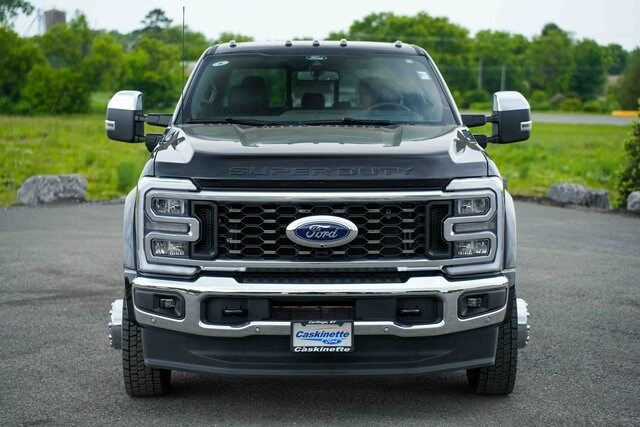 2025 Ford F-450 King Ranch photo 2