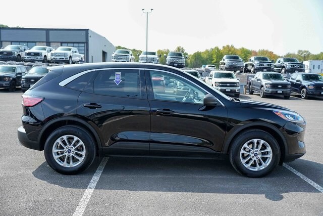 2022 Ford Escape SE photo 4