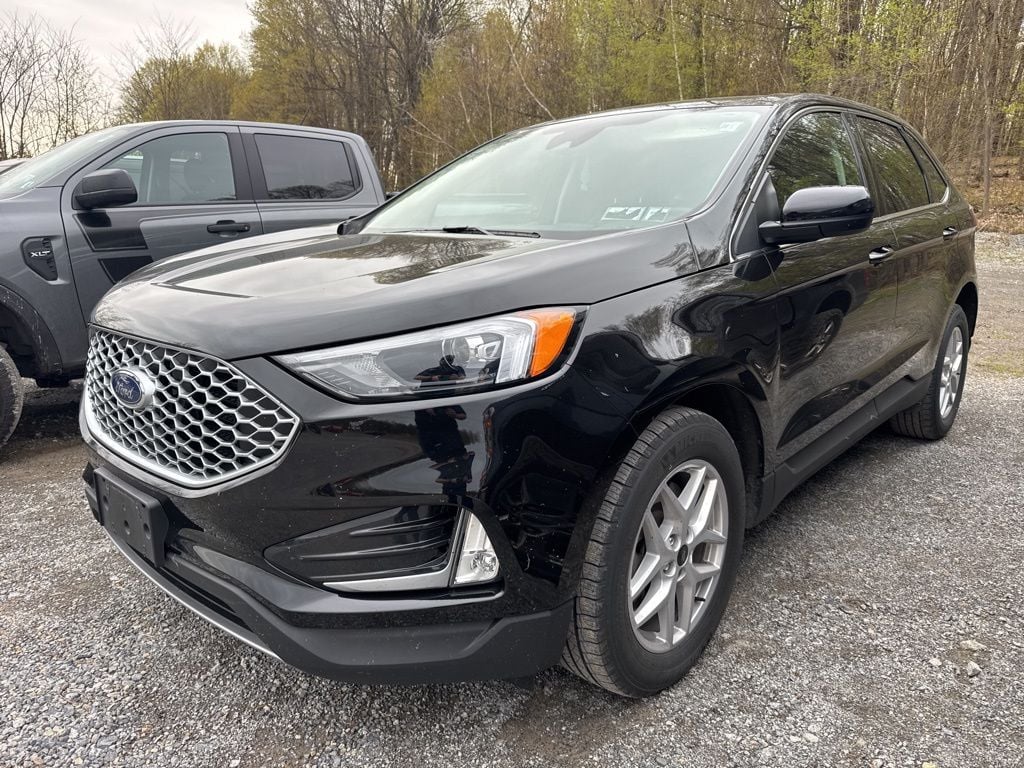 2023 Ford Edge SEL AWD's photo