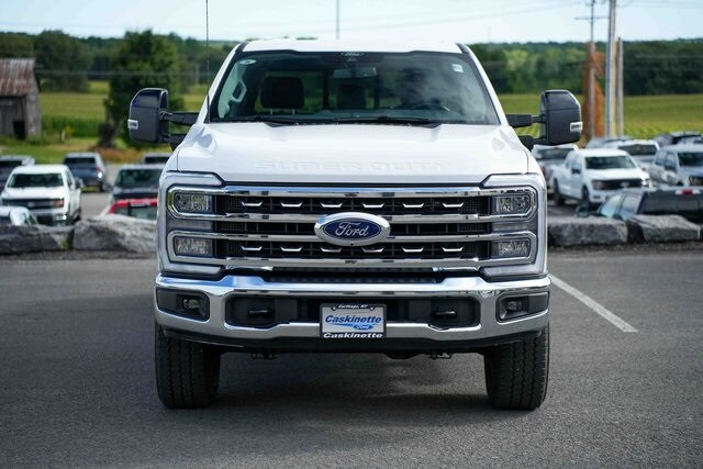 2024 Ford F-250 Lariat photo 2