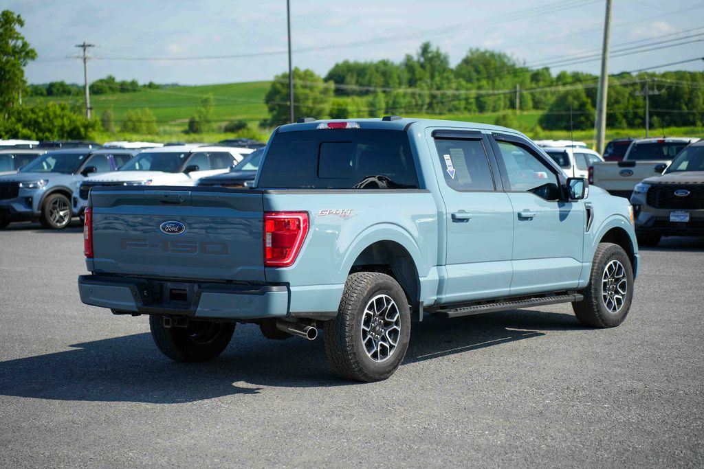 View vehicle photo 5