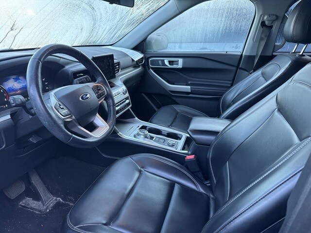 2021 Ford Explorer XLT photo 3