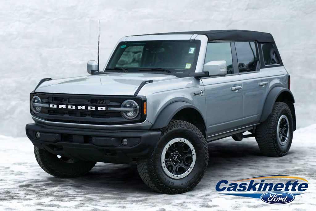 2024 Ford Bronco Outer Banks 4x4's photo