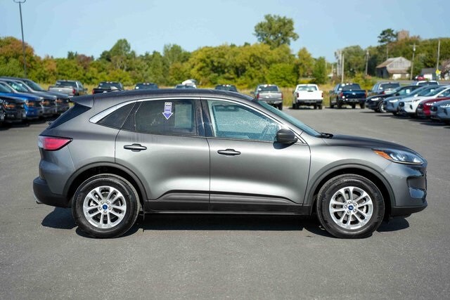 2022 Ford Escape SE photo 4