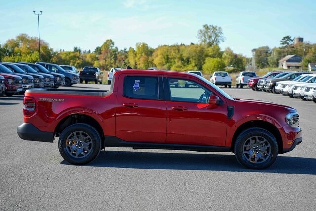 2023 Ford Maverick Lariat photo 4