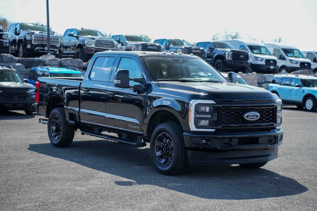 Used 2023 Ford F-250 Lariat Truck