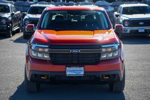 2023 Ford Maverick Lariat photo 2
