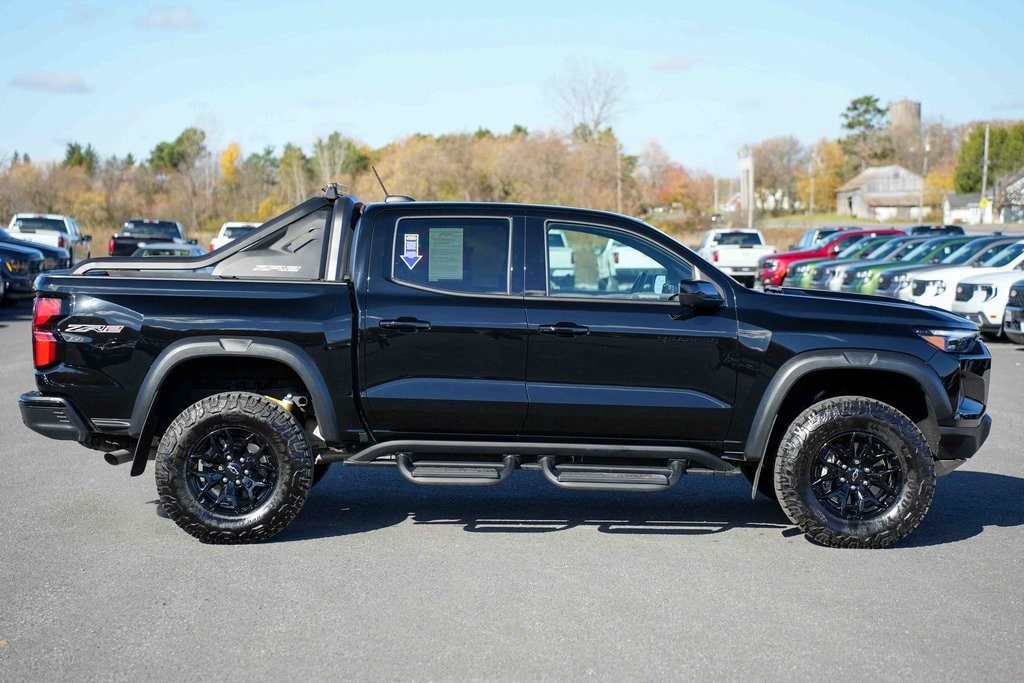 Used 2025 Chevrolet Colorado ZR2 Truck