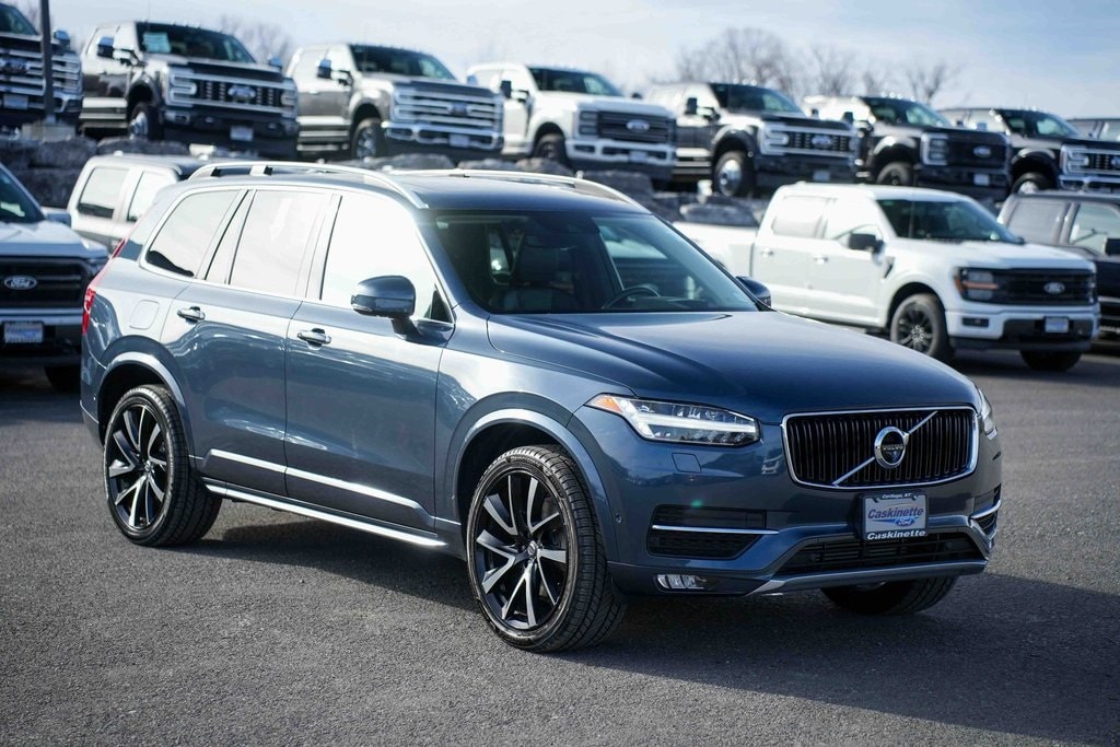Used 2019 Volvo XC90 T6 Momentum SUV