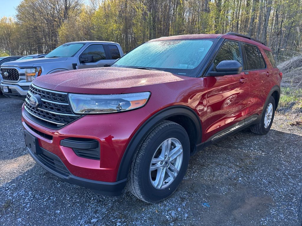 2023 Ford Explorer XLT 4WD's photo