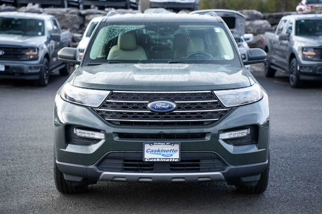 2022 Ford Explorer XLT photo 2