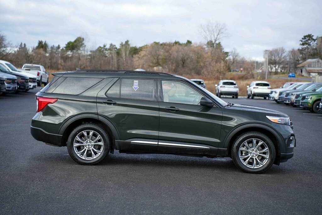 2022 Ford Explorer XLT photo 4