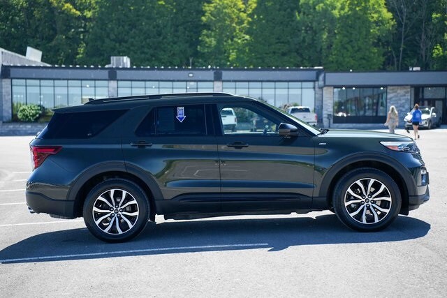 2022 Ford Explorer ST-Line photo 3