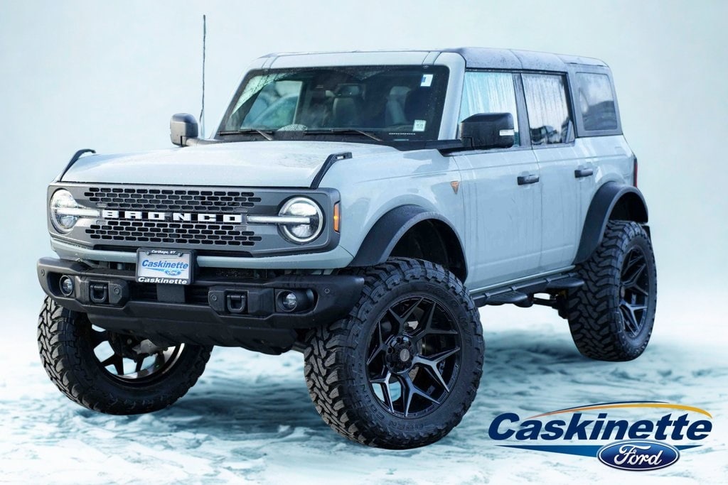 2023 Ford Bronco 4-Door Badlands's photo