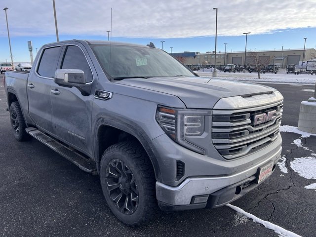 2024 GMC Sierra 1500 SLT's photo