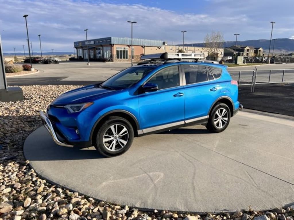 Used 2018 Toyota RAV4 XLE SUV