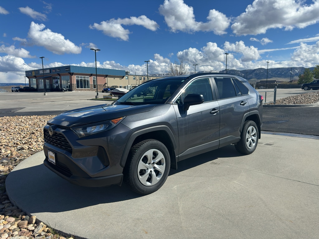 2021 Toyota RAV4 LE