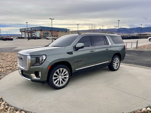 2024 GMC Yukon XL Denali's photo
