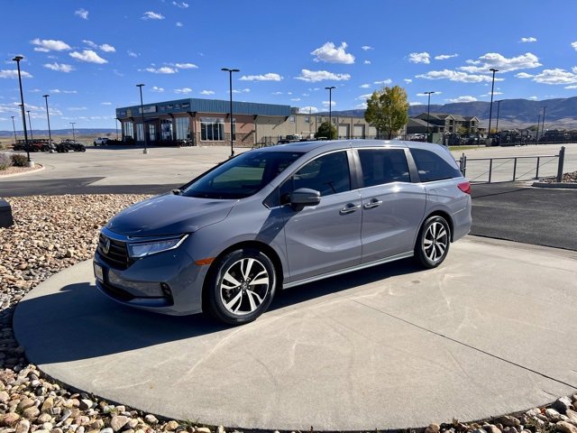 2023 Honda Odyssey Touring's photo
