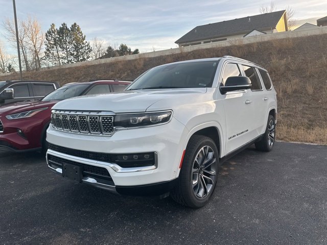 2023 Jeep Grand Wagoneer Series III's photo