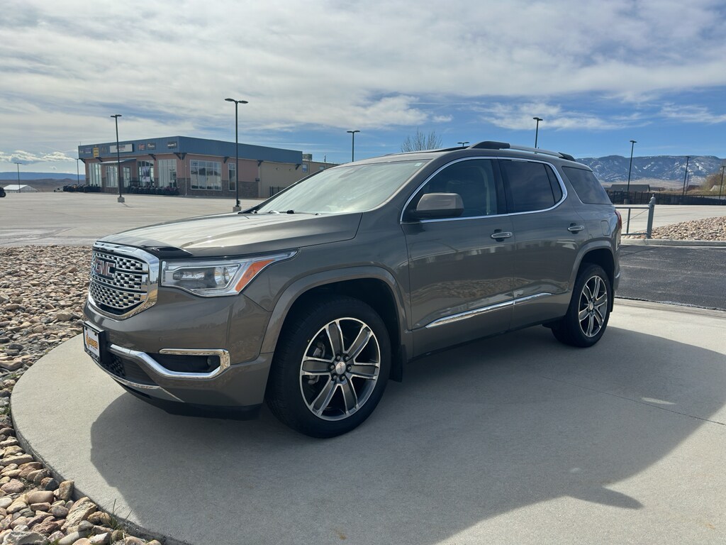 2019 GMC Acadia Denali