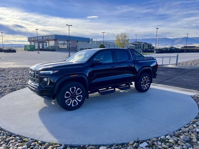 2025 GMC Canyon AT4's photo