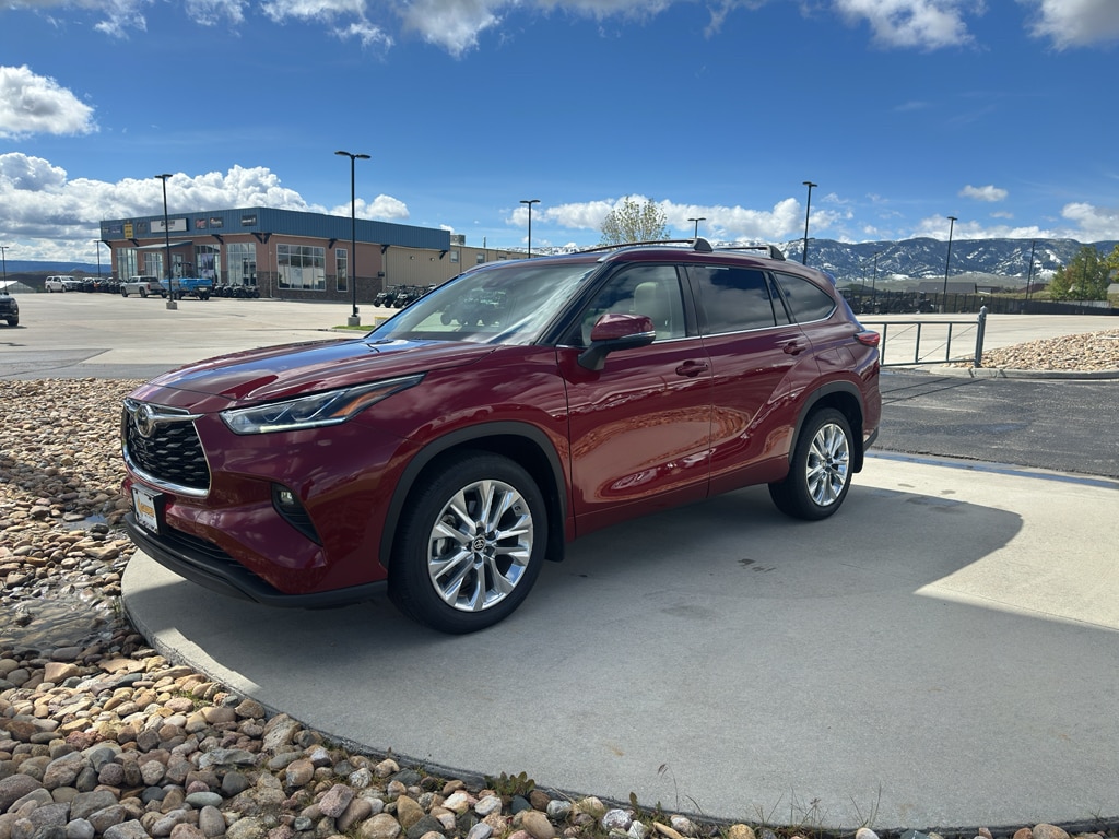 2021 Toyota Highlander Limited 4x4 V6's photo