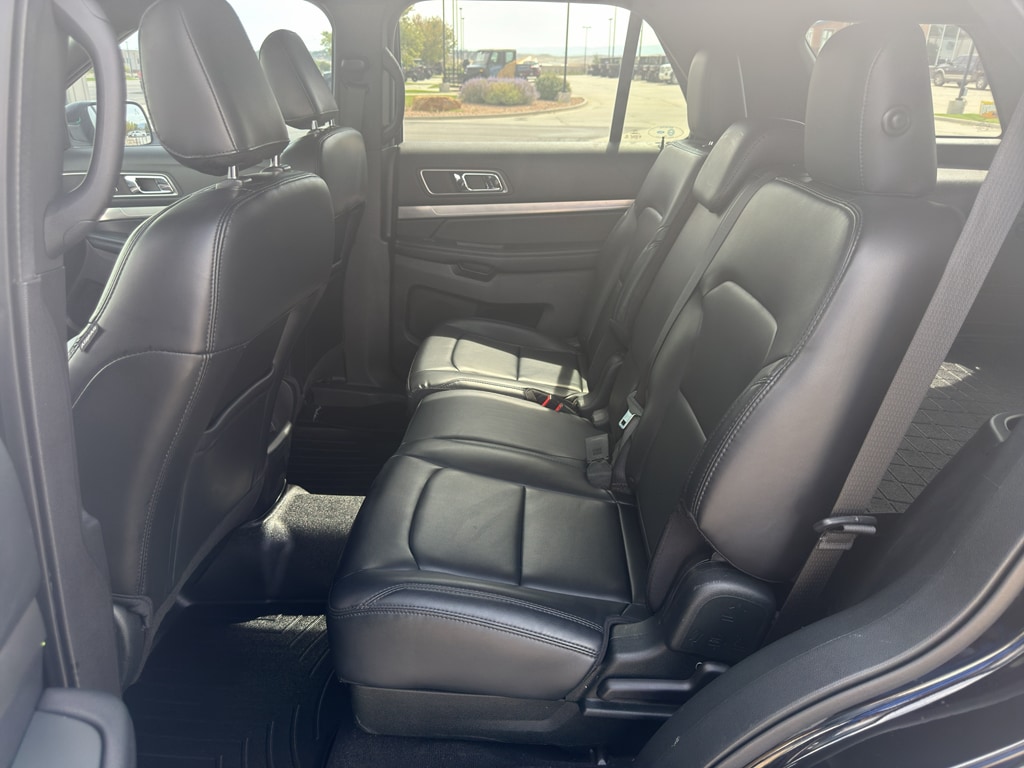 2019 Ford Explorer XLT - Photo 14