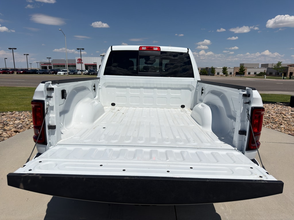 2026 RAM Ram 2500 Pickup Tradesman/Black Express - Photo 11