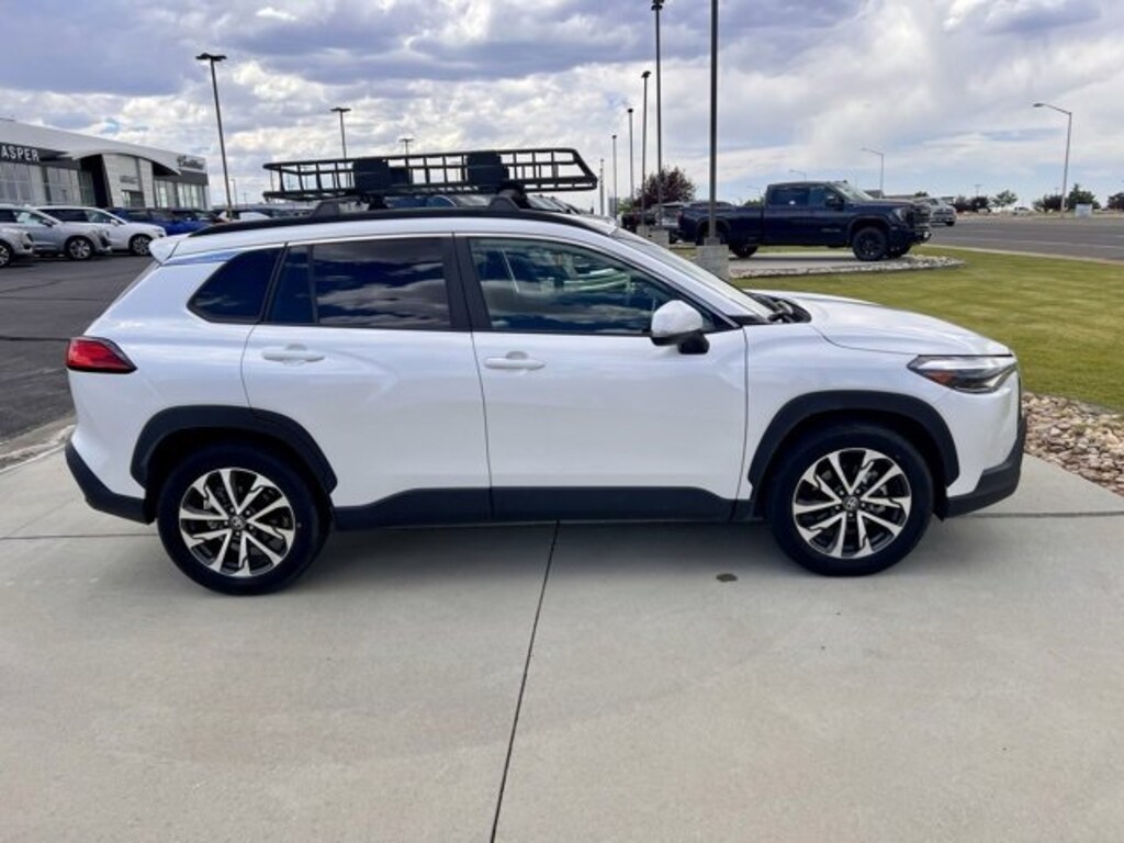 Used 2023 Toyota Corolla Cross XLE