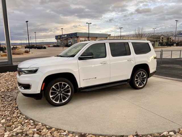 2023 Jeep Wagoneer Series II's photo