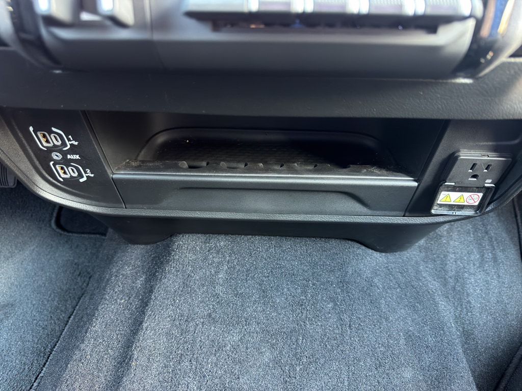 2026 RAM Ram 2500 Pickup Tradesman/Black Express - Photo 24