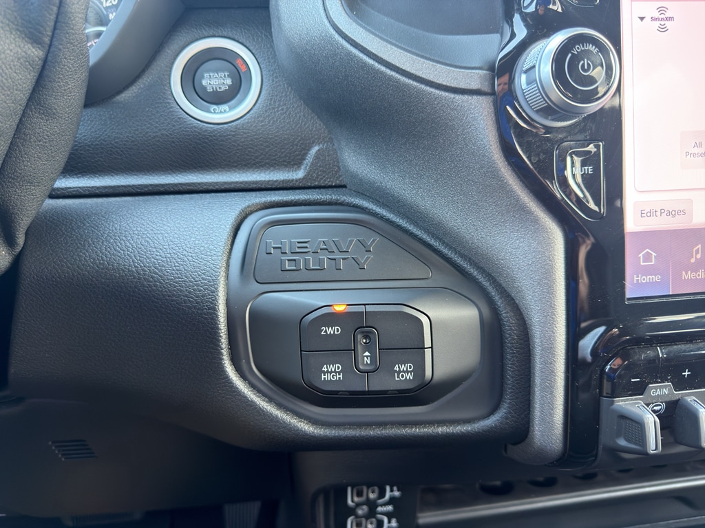 2026 RAM Ram 2500 Pickup Tradesman/Black Express - Photo 31