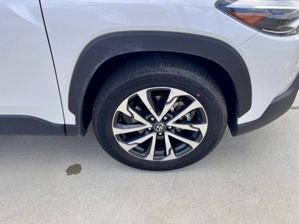 Used 2023 Toyota Corolla Cross XLE