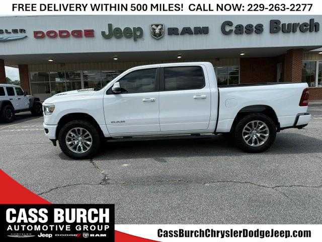 2024 RAM 1500 Laramie 4x4 Crew Cab 5'7's photo